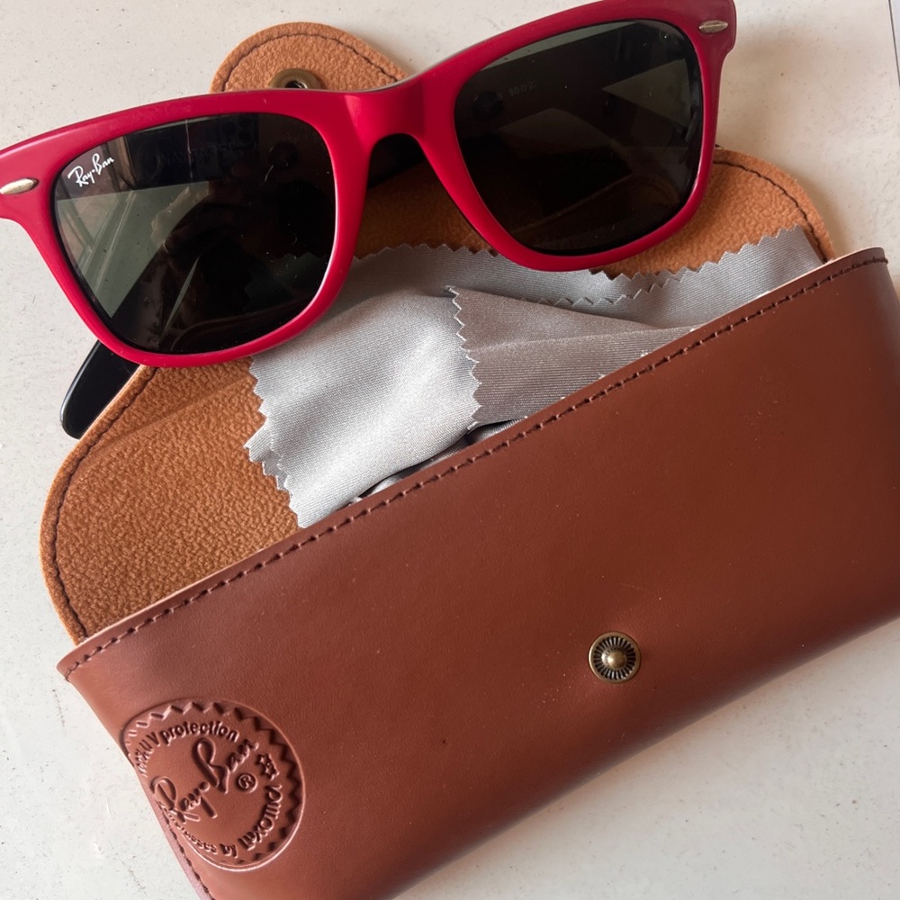 Ray-Ban Wayfarer Sunglasses - Red (2012)